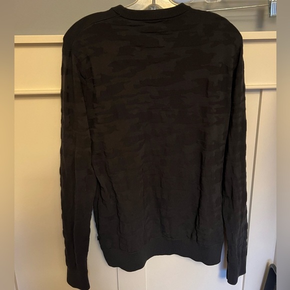 Micheal Kors 3D Camo sweater - Picture 2 of 5